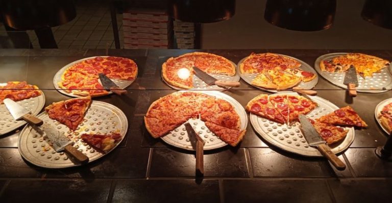 This Kentucky All-You-Can-Eat Pizza Buffet Is One Of The Best Cheap Lunch Deals Around