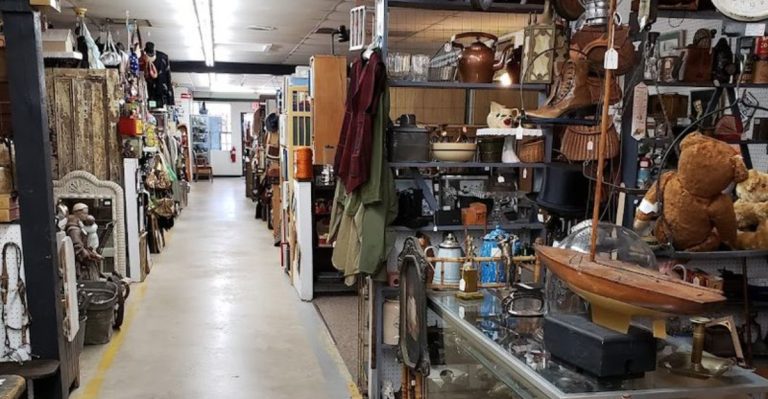 This Little Pennsylvania Town Is A Treasure Trove For Antique Lovers
