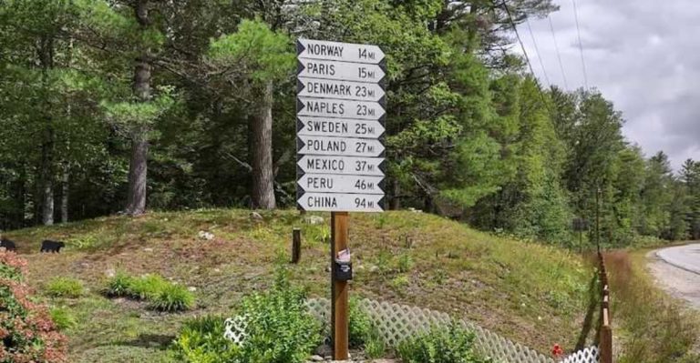 This Maine Attraction Is A Tucked-Away Stop Worth Adding To Your Road Trip