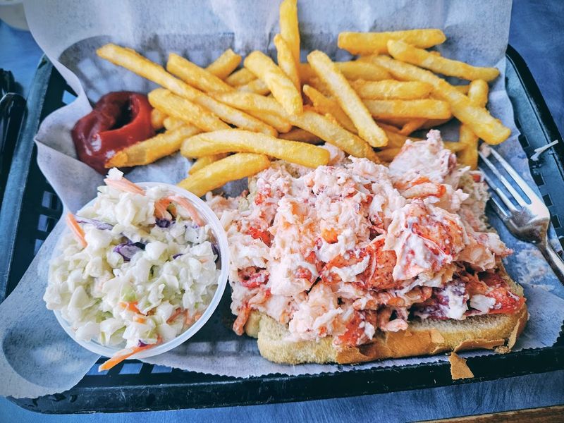 Lobster Rolls That Defy Gravity