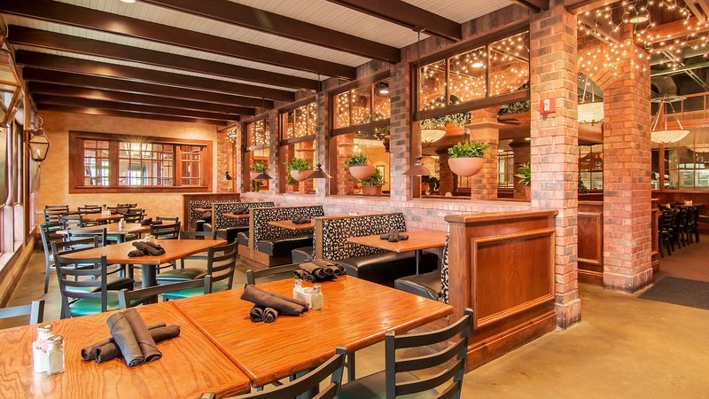 A True Old-School Arkansas Steakhouse Experience