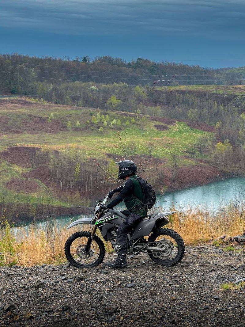 A Scale That Simply Stuns First-Time Visitors