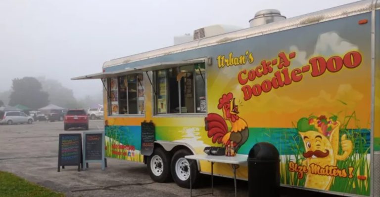 This Michigan Food Truck Is So Good, People Follow It From Town To Town