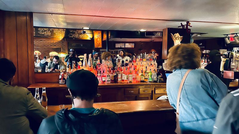 Read The Room Before You Order