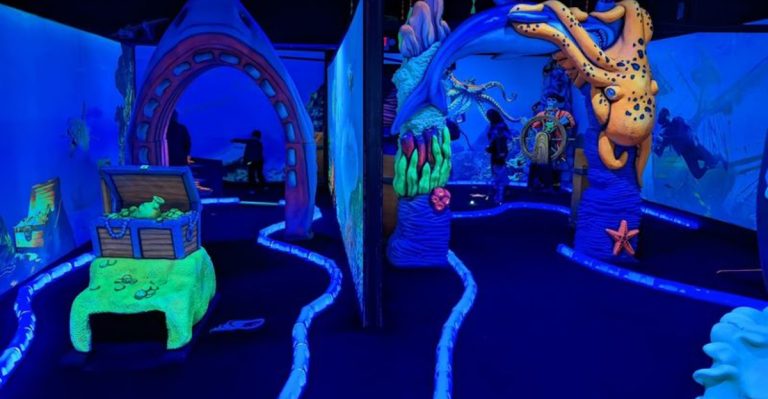 This Mind-Blowing Texas Attraction Mixes Black Lights With Dinosaurs