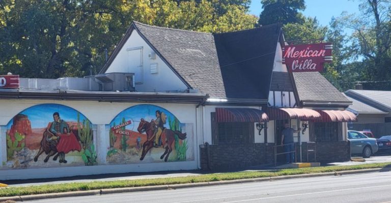 This Missouri Family-Owned Mexican Restaurant Has Stayed A Local Favorite For Decades