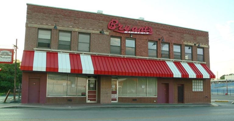 This Missouri Tavern Looks Ordinary Until You Try The Burnt Ends
