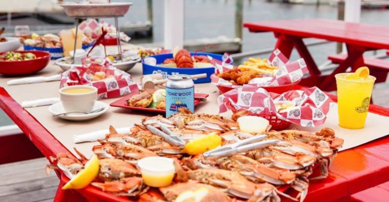 This New Jersey Seafood Buffet Serves Crab The Way Shore Locals Have Always Demanded