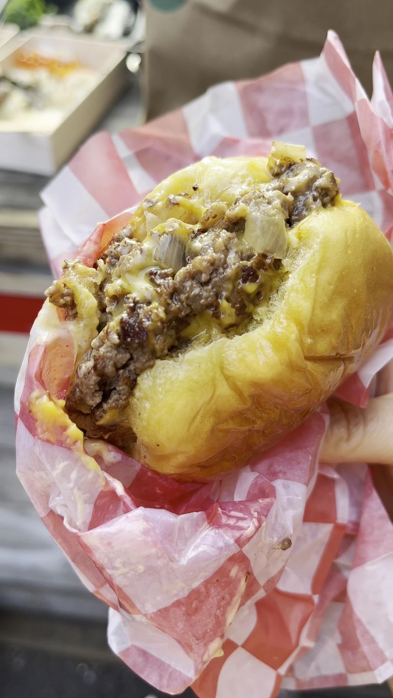 The Double Cheeseburger That Started The Pilgrimage