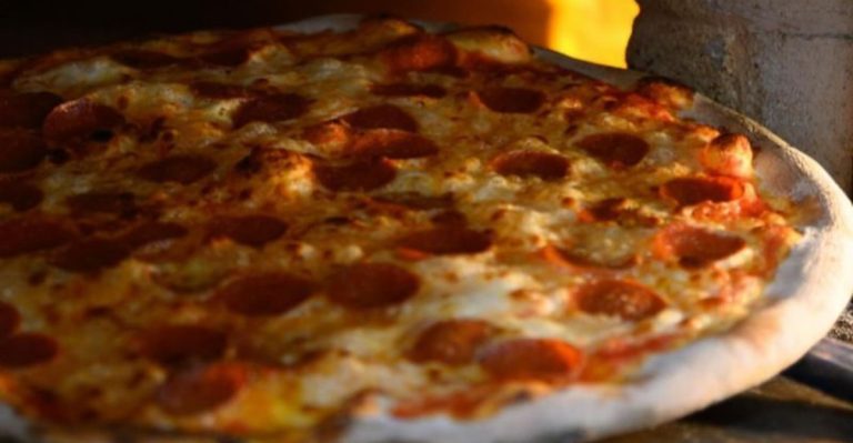 This New York City Pizzeria Makes A Classic Slice That’s Worth The Wait In Line