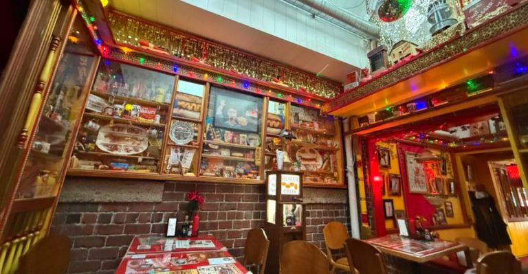 This Offbeat Ohio Restaurant Has A Surprise Hot Dog Museum Inside