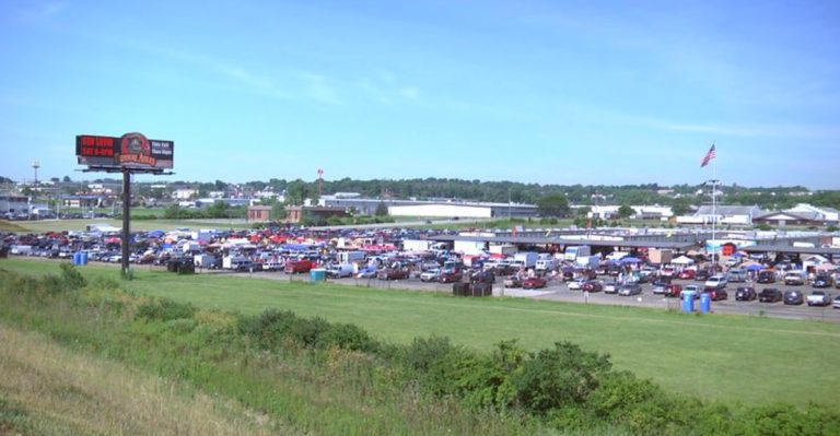 This Ohio Indoor Market Is The Kind Of Place Where $40 Goes A Long Way