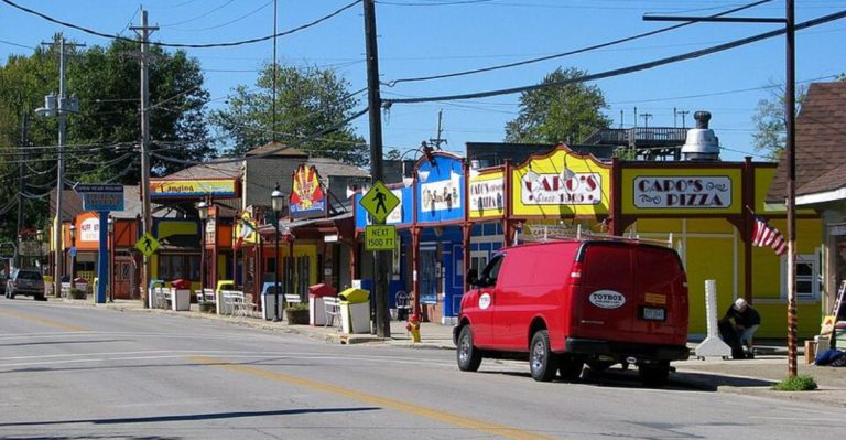 This Ohio Lake Erie Town Makes A Simple Day Trip Feel Like A Mini Vacation In 2026