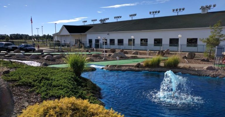 This Ohio Mini Golf Stop Makes A Casual Night Out Feel Like A Little Summer Adventure