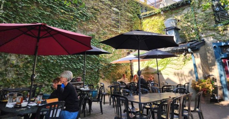 This Ohio Restaurant Is The Kind Of Easygoing Dinner Spot You’ll Want In 2026