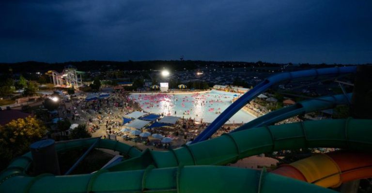This Ohio Waterpark Transforms Into An Adults-Only Escape After Dark