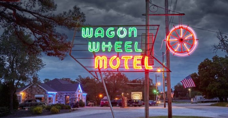 This Old-School Missouri Motel Is One Of The Best Nostalgic Pit Stops On Route 66