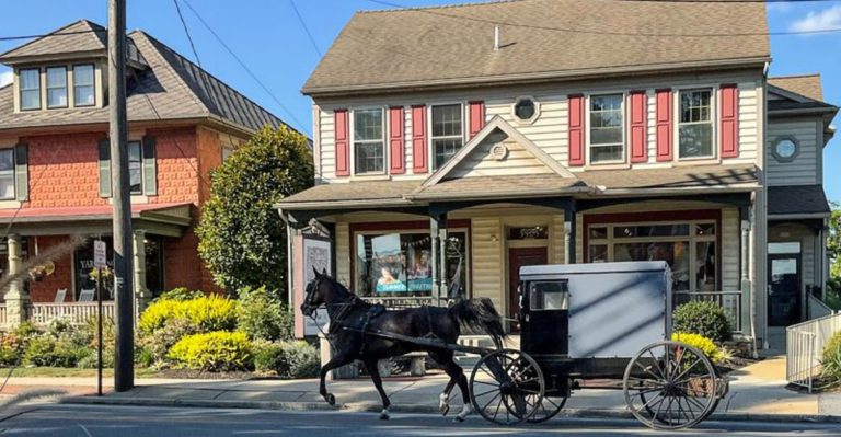 This Pennsylvania Amish Town Makes The Perfect Day Trip Getaway