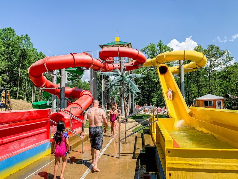 Water Park Complex That Rivals Major Attractions
