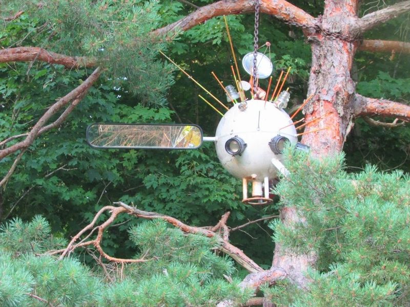 It All Starts on a Front Lawn in Erie, Pennsylvania