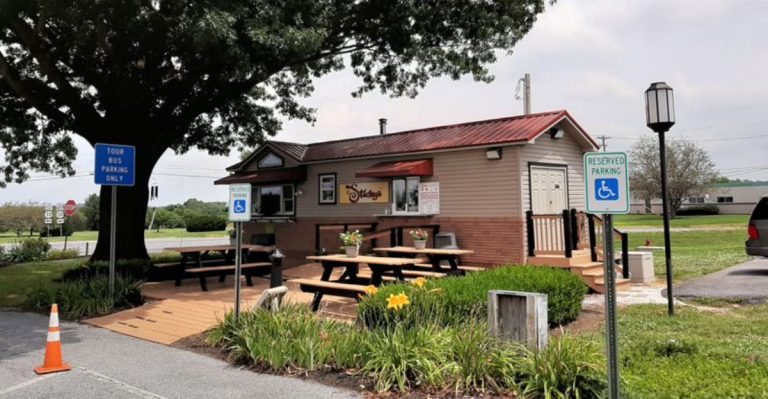 This Pennsylvania Gem Has Become Legendary For Selling Over 1,000 Cinnamon Rolls A Day