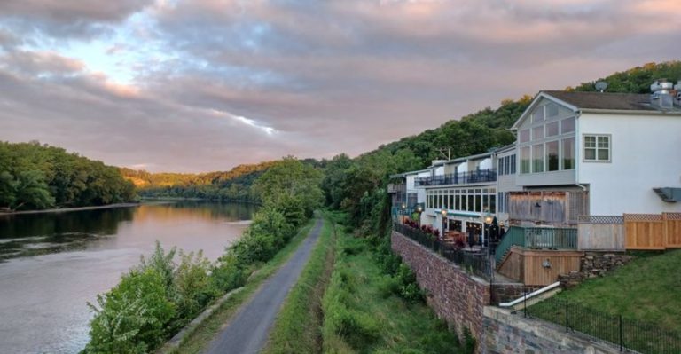 This Pennsylvania Hidden Gem Is So Beautiful, People Forget About The Food