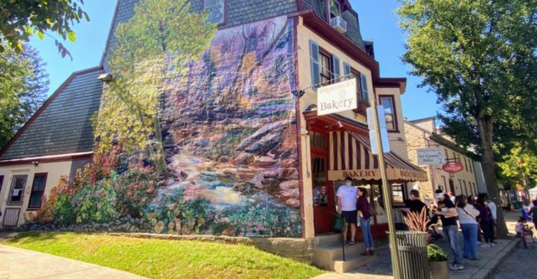 This Pennsylvania Mom-And-Pop Spot Serves Homemade Pies Worth Trying This February