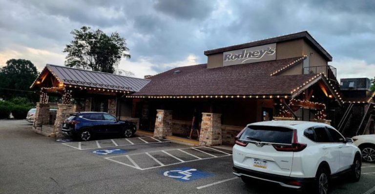 This Pennsylvania Mountain Lodge Restaurant Serves A Famous Five-Layer Lasagna