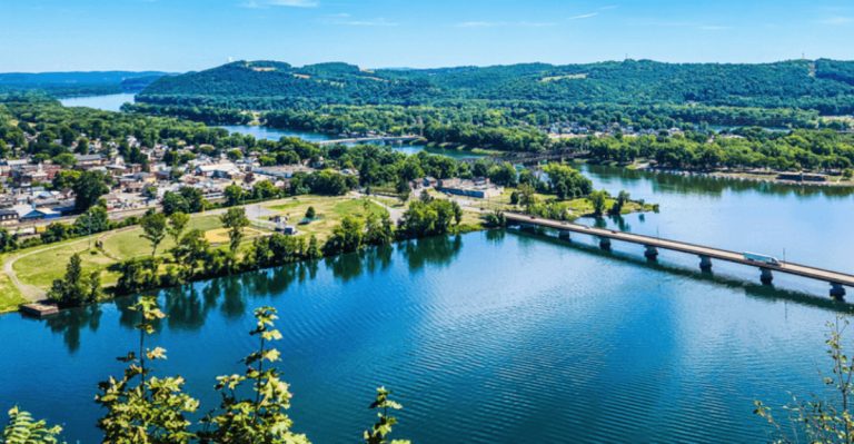 This Pennsylvania Mountain Town Is So Peaceful, Even Locals Go There To Unwind