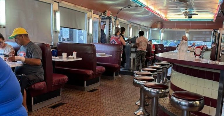 This Pennsylvania Old School Diner Has Meatloaf Worth A 2026 Road Trip