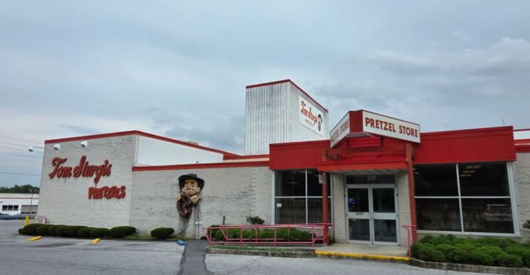 This Pennsylvania Pretzel Bakeshop Is So Good, It’s Worth The Road Trip