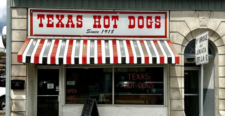 This Pennsylvania Restaurant Serves Chili Dogs So Good, They’re Out-Of-This-World