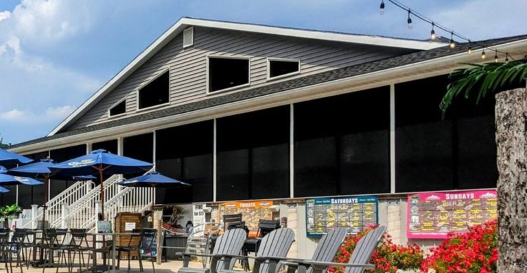 This Pennsylvania Riverfront Shack Serves Crab Cakes Locals Say Are Worth Every Mile