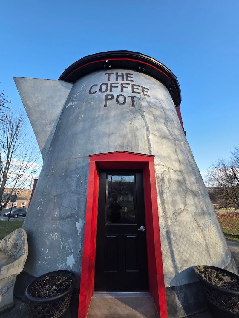 A Giant Coffee Pot That Actually Existed As A Building