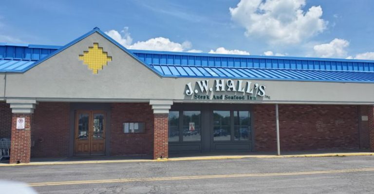 This Pennsylvania Salad Bar Delivers A Truly Legendary Road Trip Experience