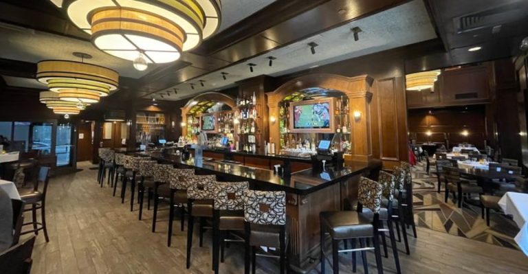 This Pennsylvania Spot Makes The Perfect March Road Trip For Crab Cake Fans