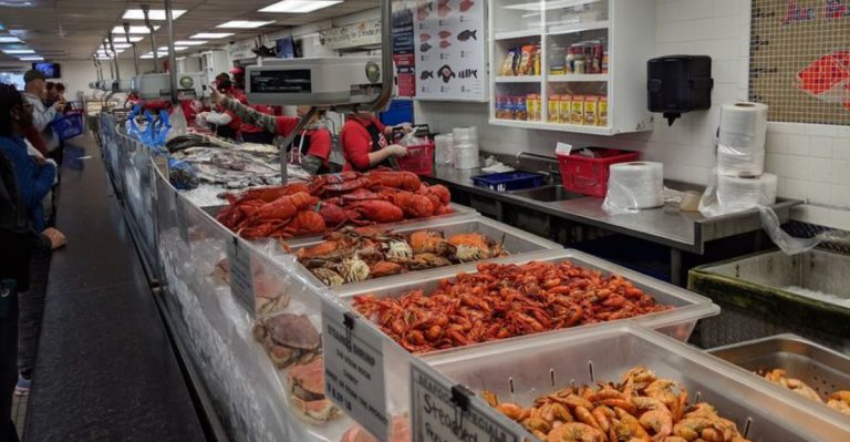 This Pensacola, Florida Seafood Market Is Serving The World’s Best Royal Red Shrimp