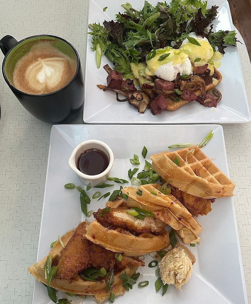 A Breakfast Menu Built to Keep Hunger at Bay