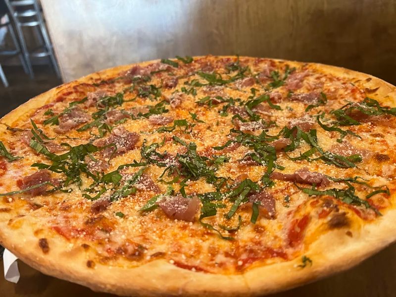 The New York-Style Crust That Actually Gets It Right