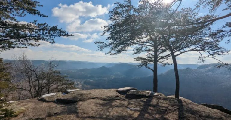 This Quaint Small Town In Kentucky Is Perfect For A Peaceful Weekend Escape