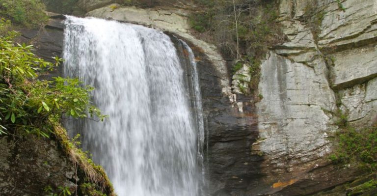 This Quaint Small Town In North Carolina Is Ideal For A Peaceful Weekend Drive