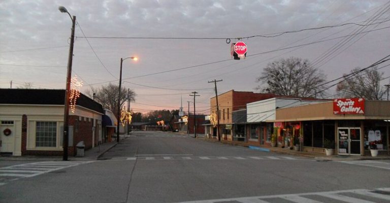 This Quiet Alabama Town Gives Retired Couples More Breathing Room On Social Security