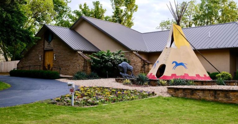 This Quiet Arkansas Museum Tells The Epic, Millennia-Spanning Story Of America’s First Peoples