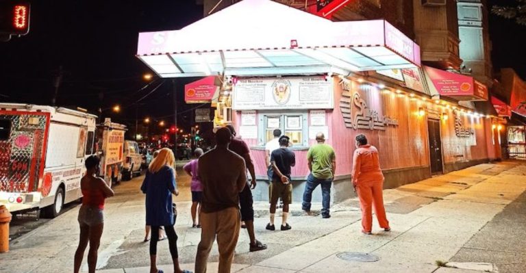 This Quirky Pennsylvania Restaurant Serves A Massive Shrimp Basket That Seafood Lovers Can’t Stop Talking About