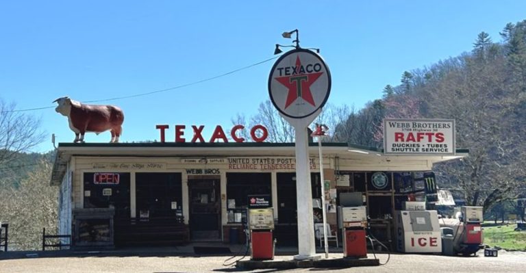 This Remote Tennessee Valley Town Is So Underrated, Most Locals Haven’t Even Found It