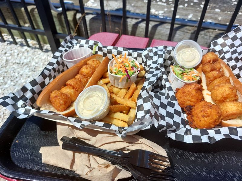 Zero In On The Crab Cakes Early