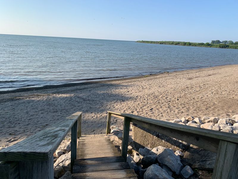 A Waterfront Location That Steals the Show