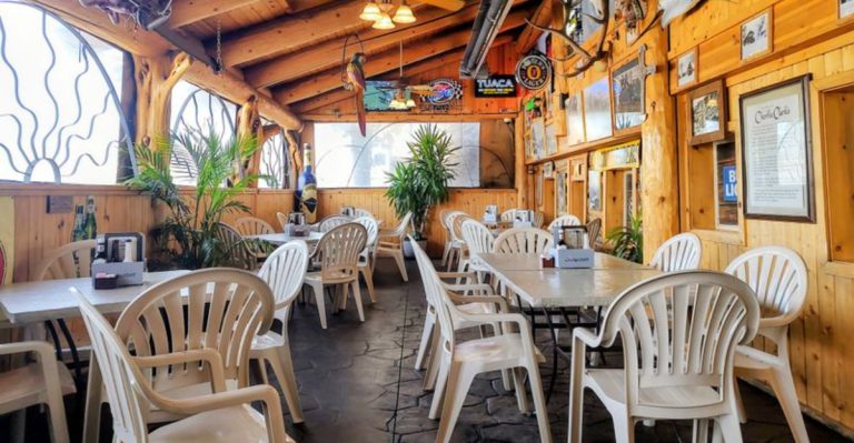 This Rustic Arizona Steakhouse Serves Legendary Prime Rib Worthy Of A Road Trip Alone