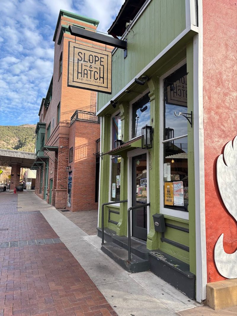 The Decision Makes Itself