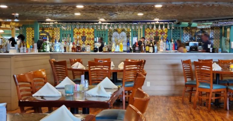 This Secret Maryland Lobster Buffet Lets You Eat As Much As You Want
